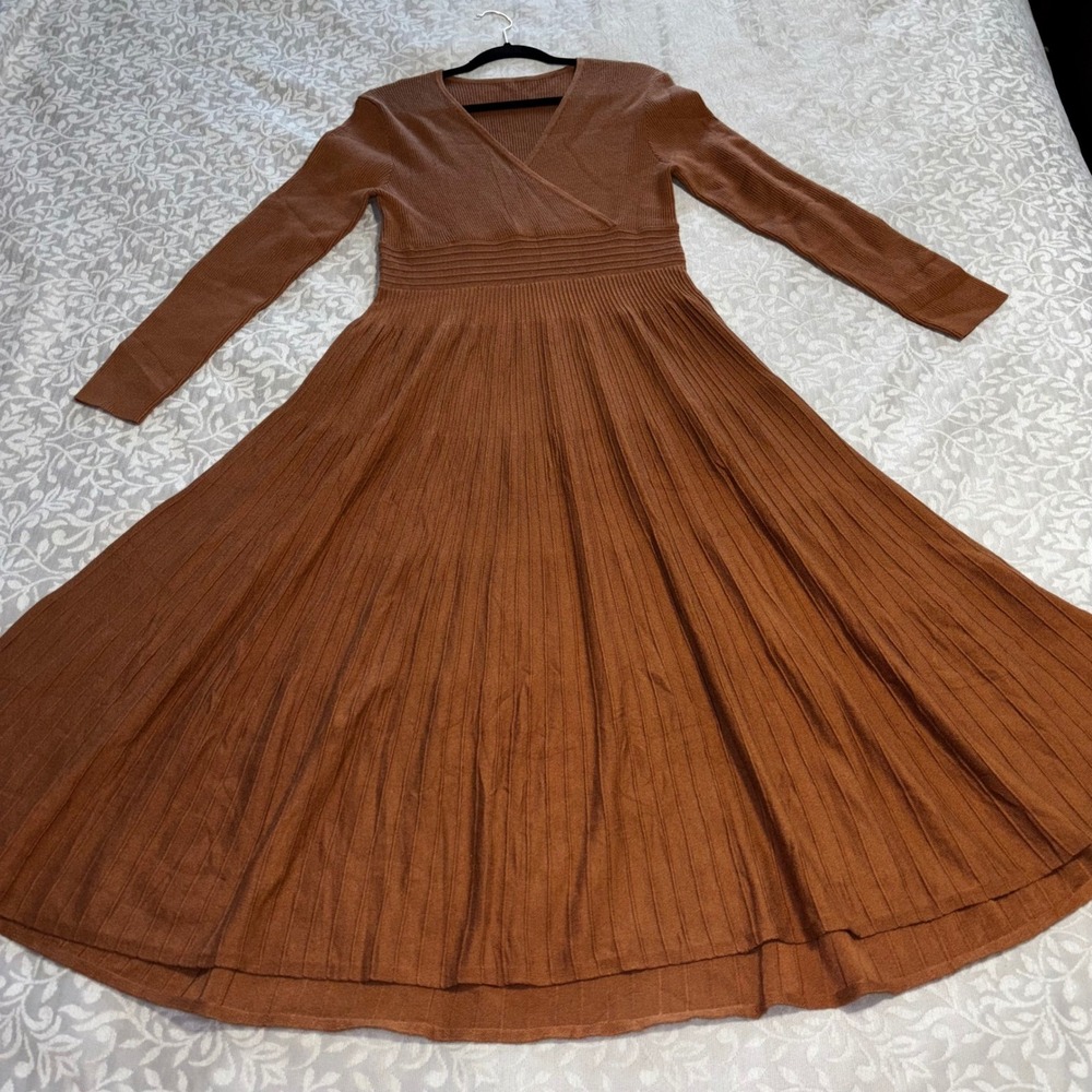 V-Neck Sweater Dress Ribbed Knit Light Brown Maxi (E6)